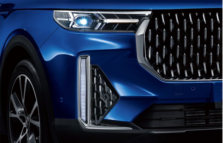 Daytime running lights gives a high-tech and sporty appearance